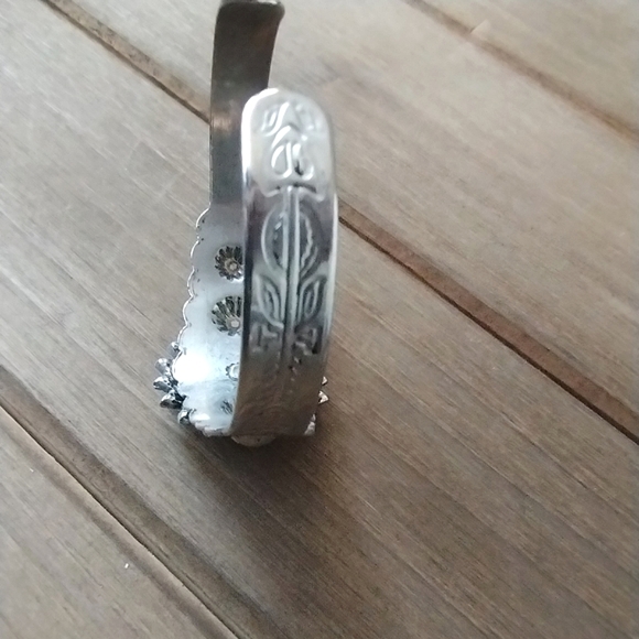 Floral Turquoise Style Cuff Bracelet - Picture 7 of 16